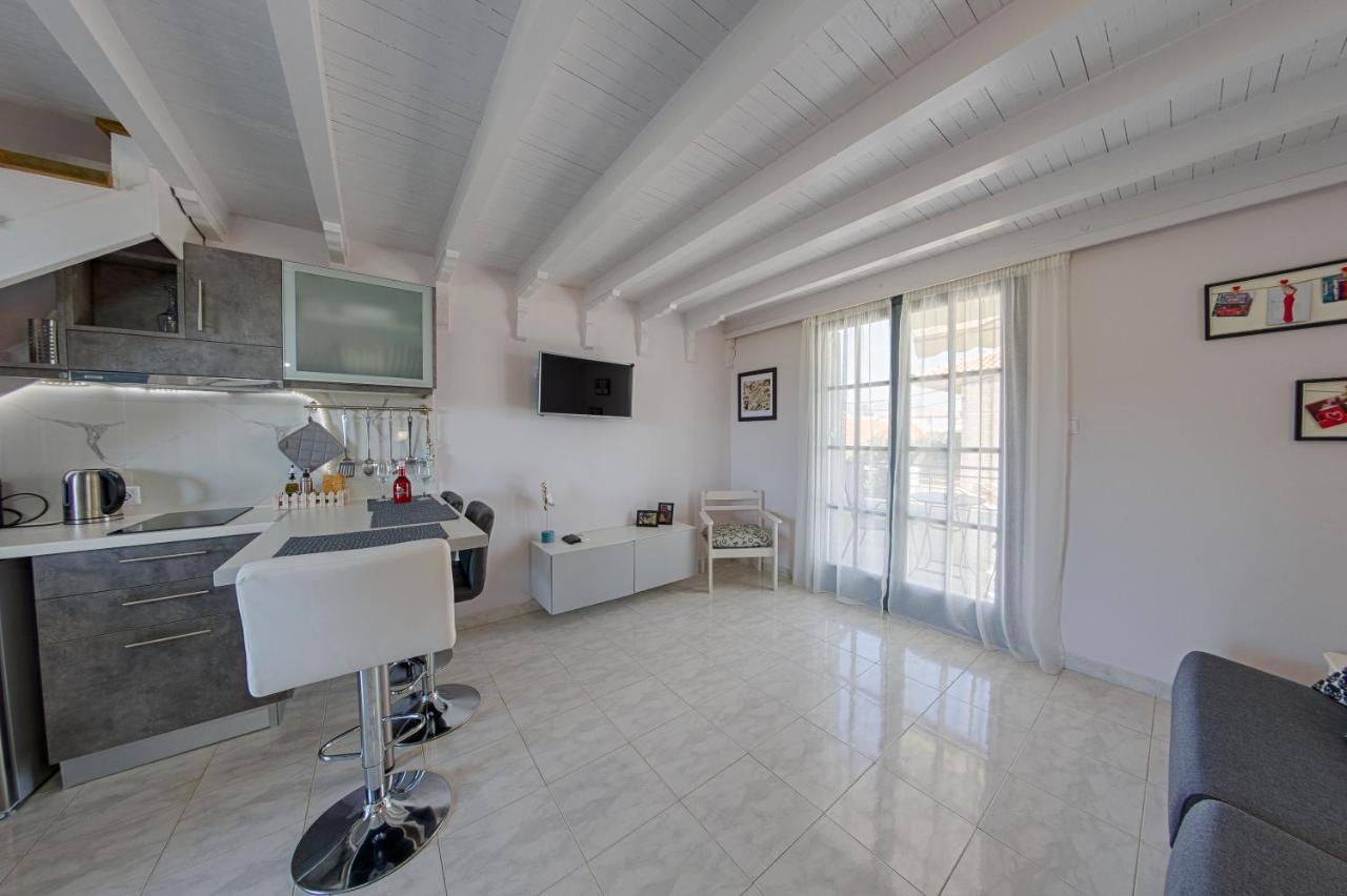Irida Holiday Apartments Stoúpa Eksteriør bilde